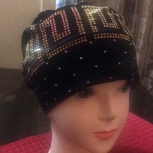 Beautiful cap with quality design with nice stone